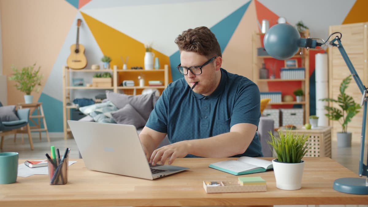 WriteMyEssay.ai features video thumbnail